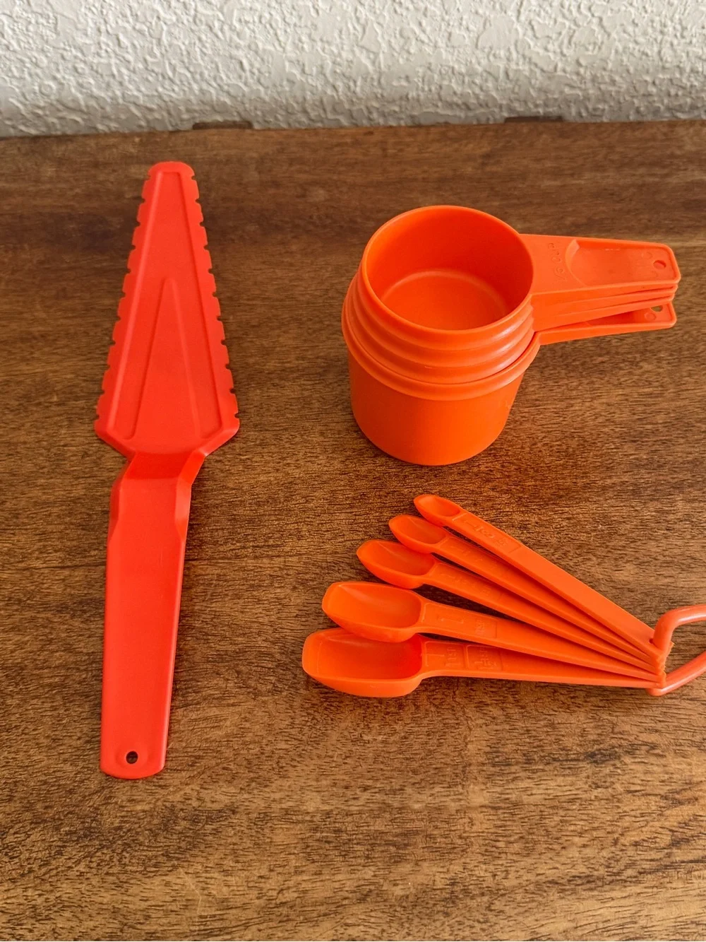 Vintage Tupperware Harvest Orange Measuring Cups Spoons Pie Server Partial Set